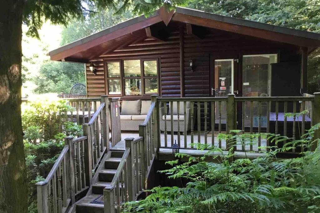 Mistletoe One Luxury Lodge With Hot Tub Windermere Exterior foto